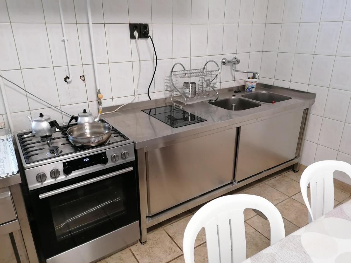 Collingo Belvarosi Szallas Apartment Казинцбарцика Екстериор снимка