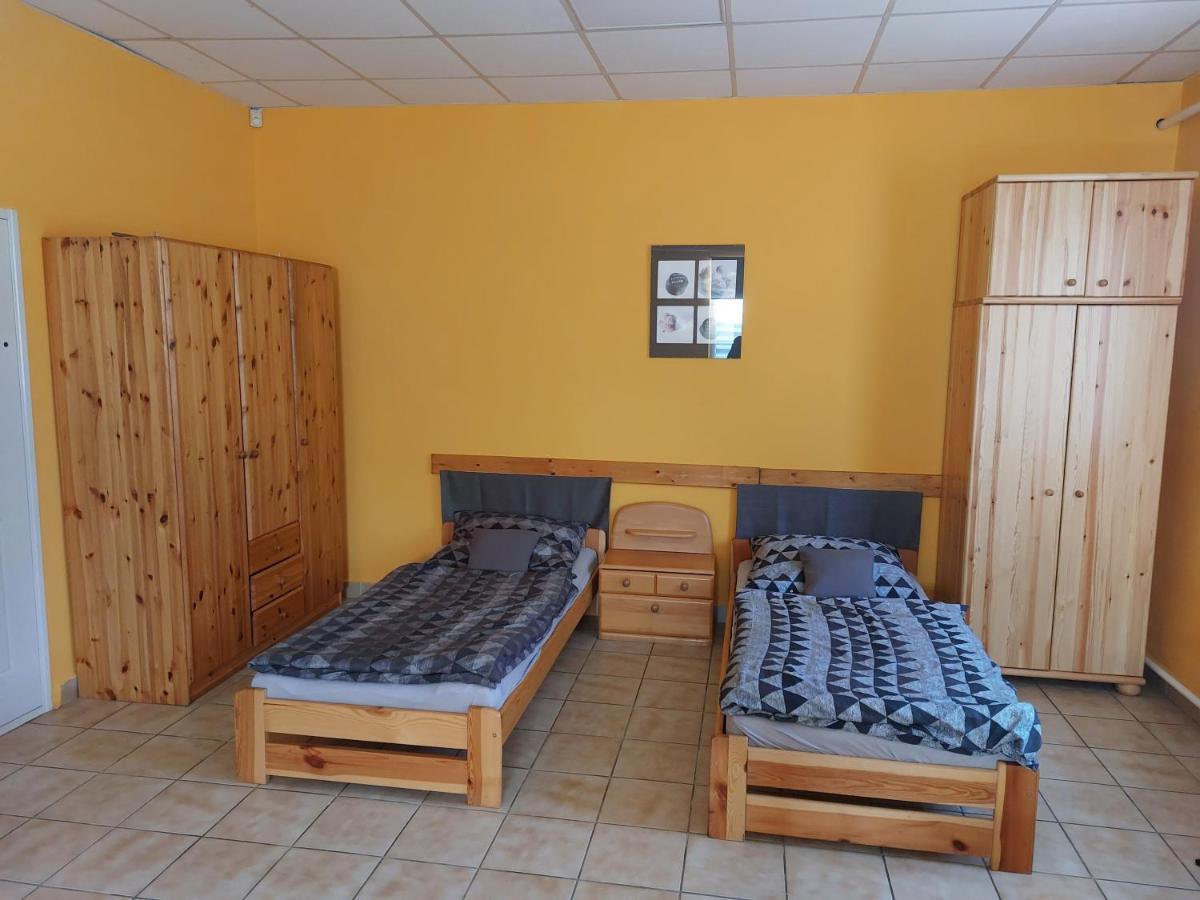 Collingo Belvarosi Szallas Apartment Казинцбарцика Екстериор снимка