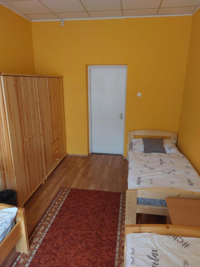 Collingo Belvarosi Szallas Apartment Казинцбарцика Екстериор снимка