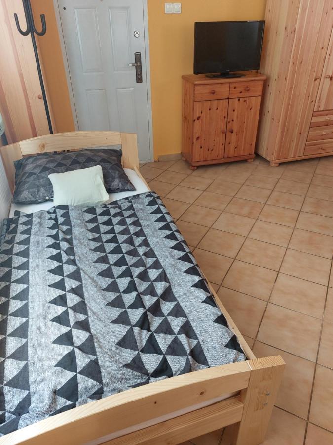 Collingo Belvarosi Szallas Apartment Казинцбарцика Екстериор снимка